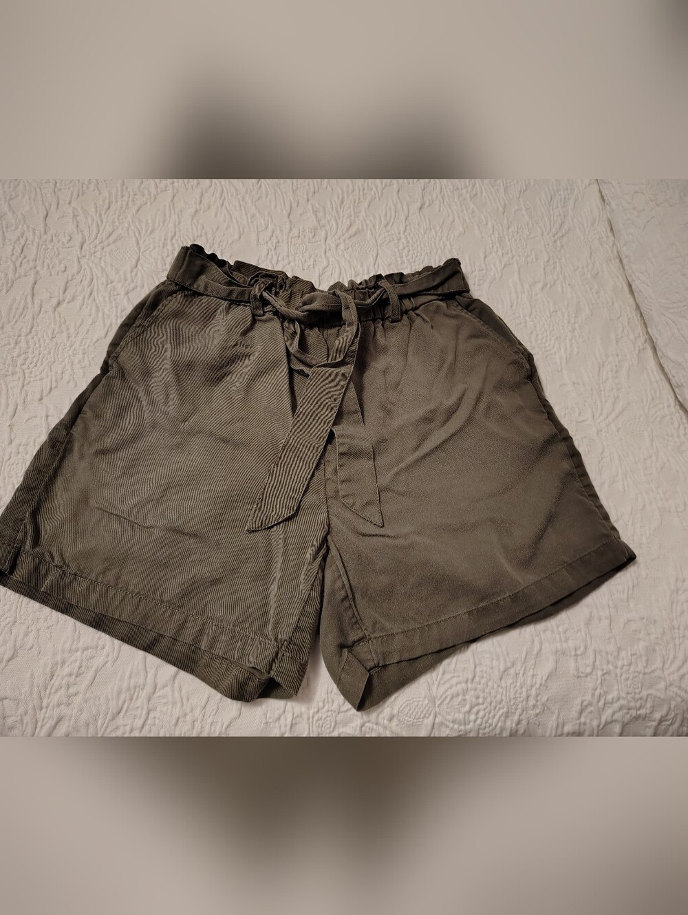 Ellen Tracy Olive Green Paperbag Waist Tie Shorts